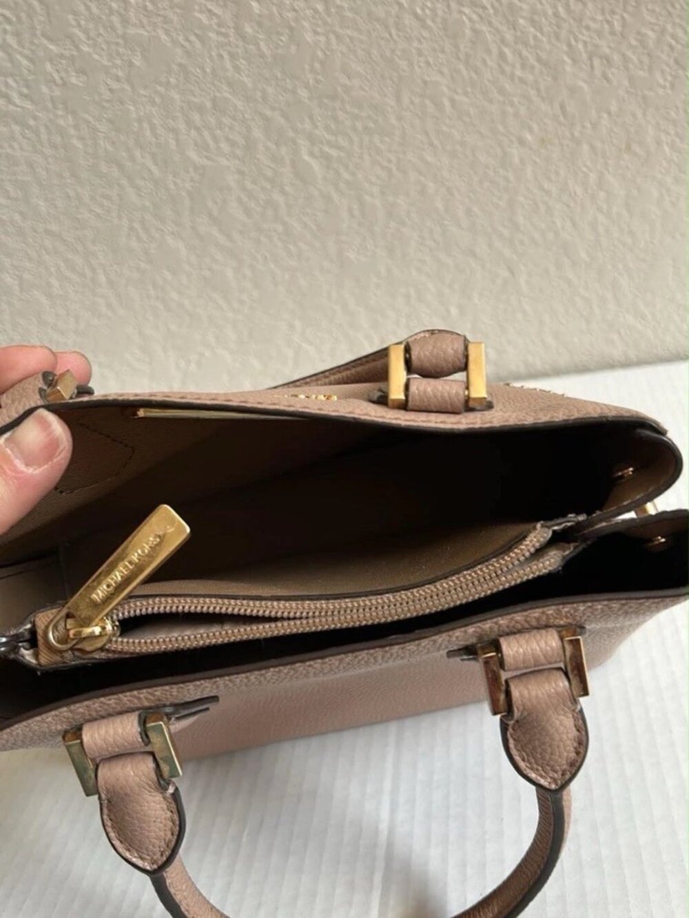 Michael Kors Adele Love Leather Shoulder Bag - Mauve / Old Rose - Picture 13 of 13
